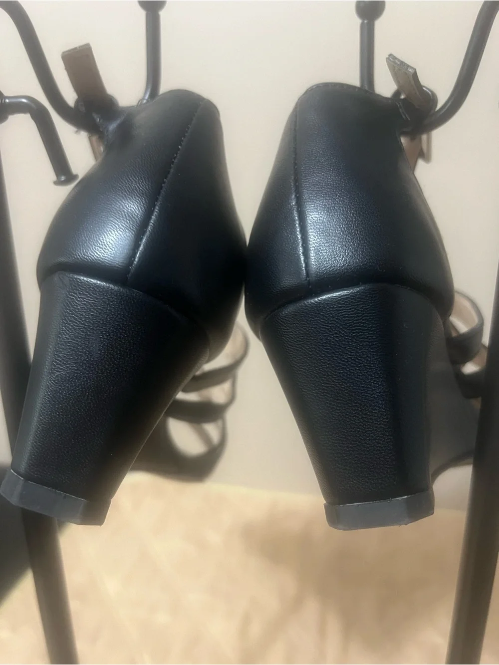 Adrienne Vittadini stylish strappy